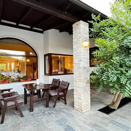 Philoxenia Hotell 3*