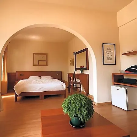Philoxenia Szálloda 3*